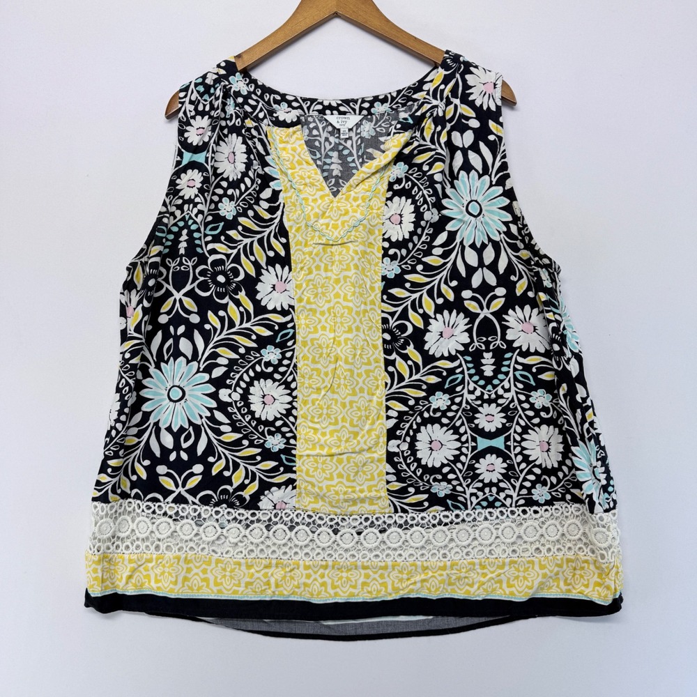 Crown & Ivy Curvy Womens 2X Sleeveless Floral Crochet Lace Blouse Navy Yellow